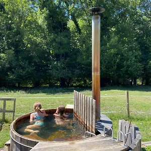  Hébergement de vacances Le Fario, Bain Nordique